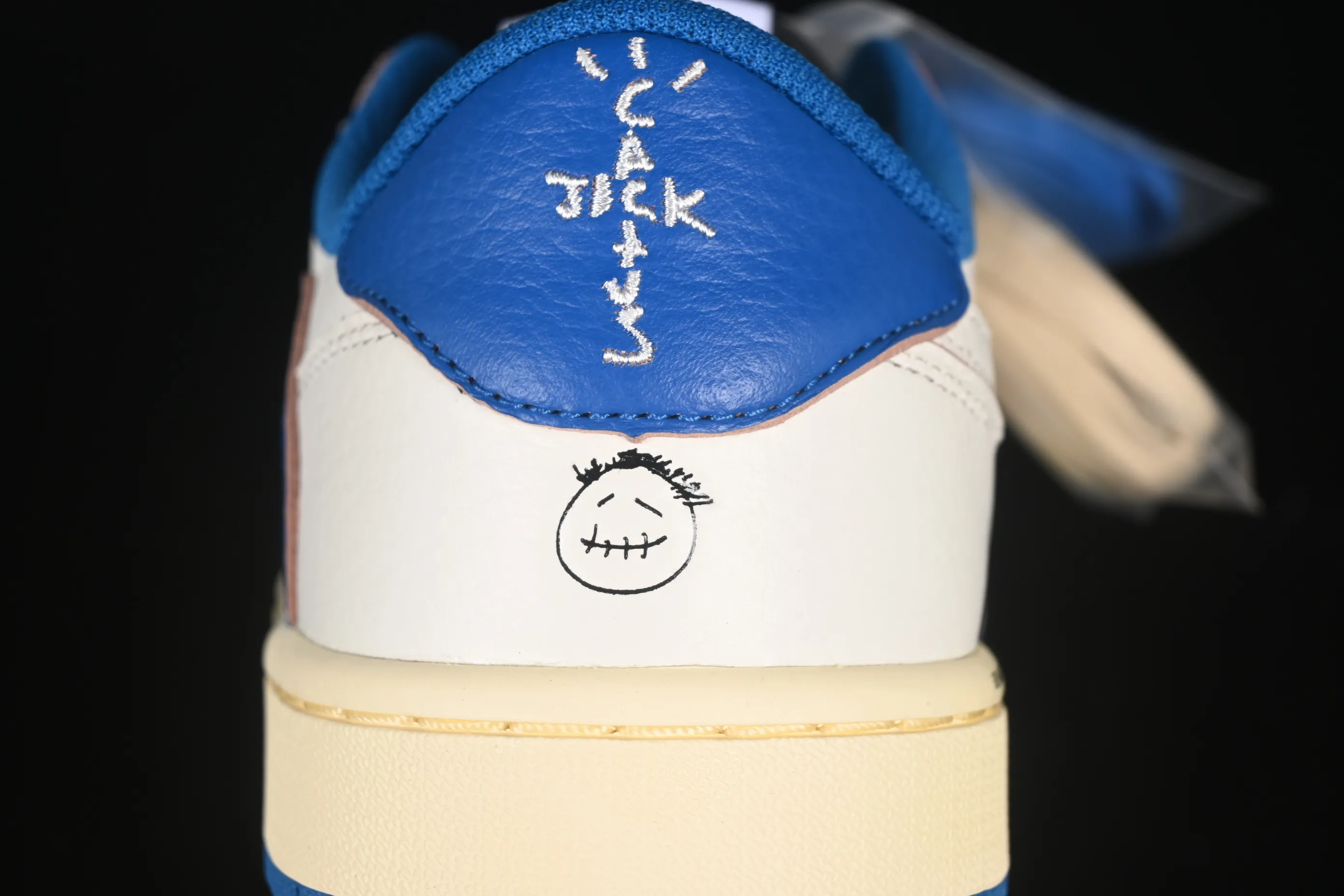 All categories Air Jordan Jordan series basketball shoes Air Jordan 1 Low High-end customized low-top sneakers OG version Travis Scott x Air Jordan 1 Low OG AJ1 Joe 1 undercut low-top DM7866-104